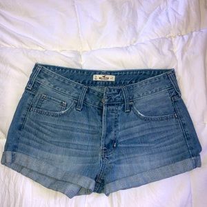 Hollister Jean shorts boyfriend fit